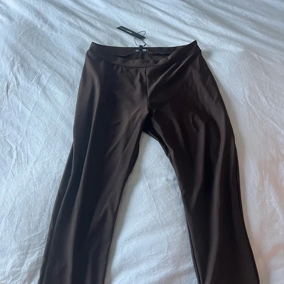 Brown Women's Capri leggings - Picture 3 of 3